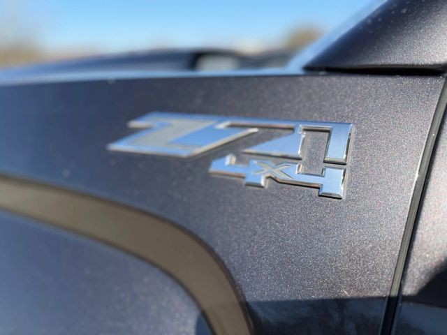 GMC Sierra 1500 Vehicle Full-screen Gallery Image 22