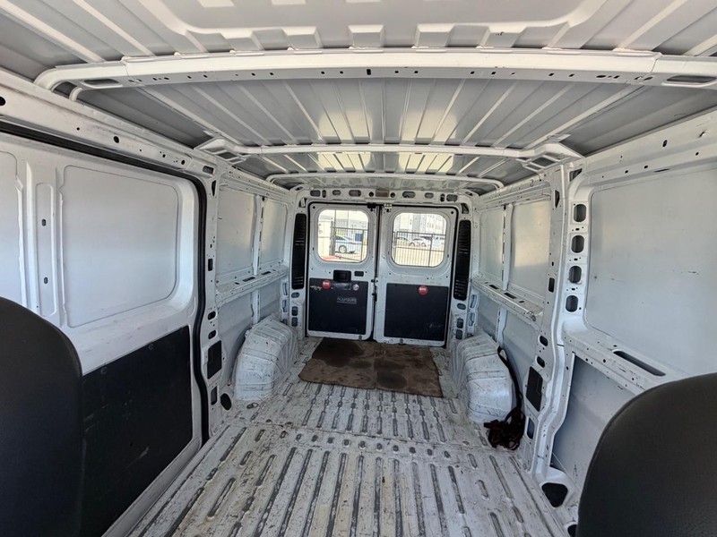 Ram ProMaster Cargo Van Vehicle Full-screen Gallery Image 15