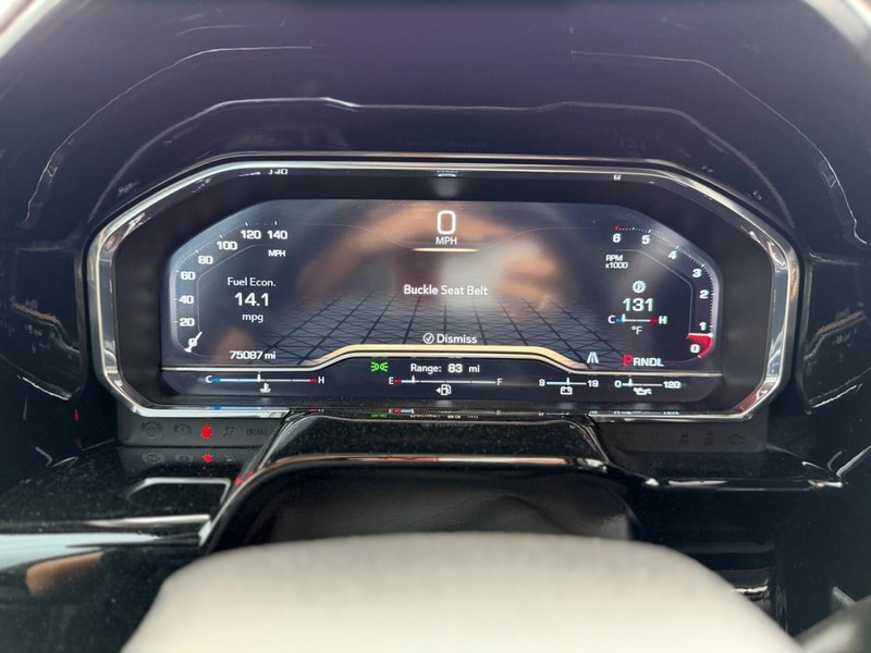 GMC Sierra 150 Vehicle Full-screen Gallery Image 13