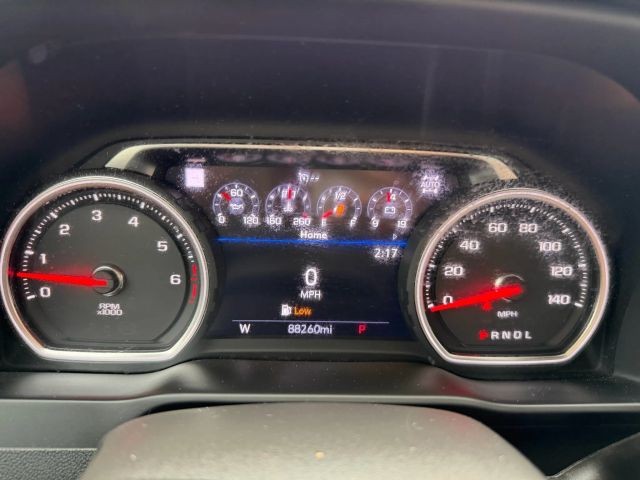 Chevrolet Silverado Vehicle Full-screen Gallery Image 13