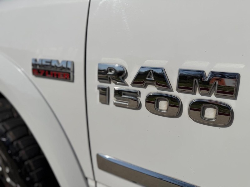 Ram 1500 Crew Vehicle Full-screen Gallery Image 22