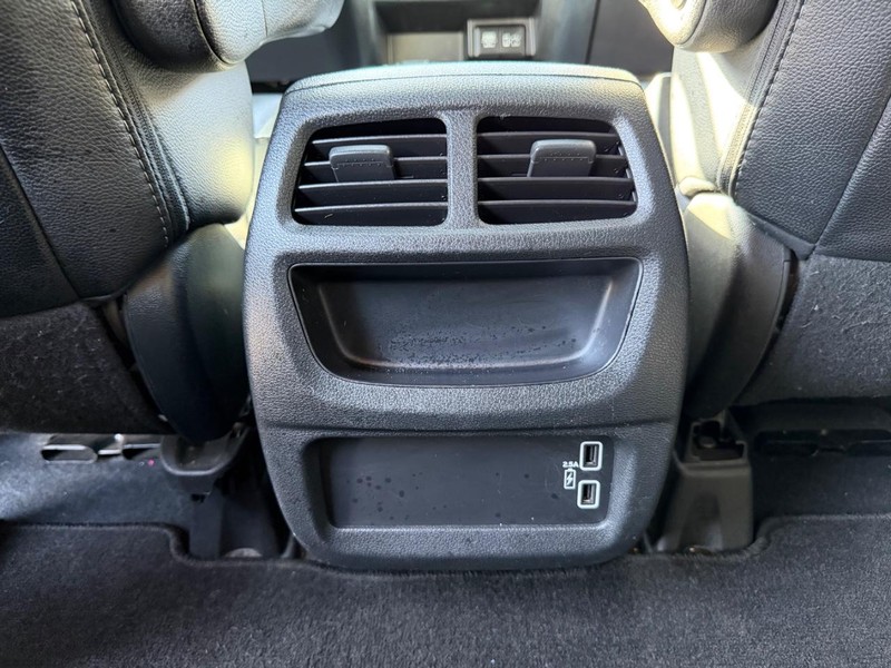 Honda Passport Vehicle Full-screen Gallery Image 19