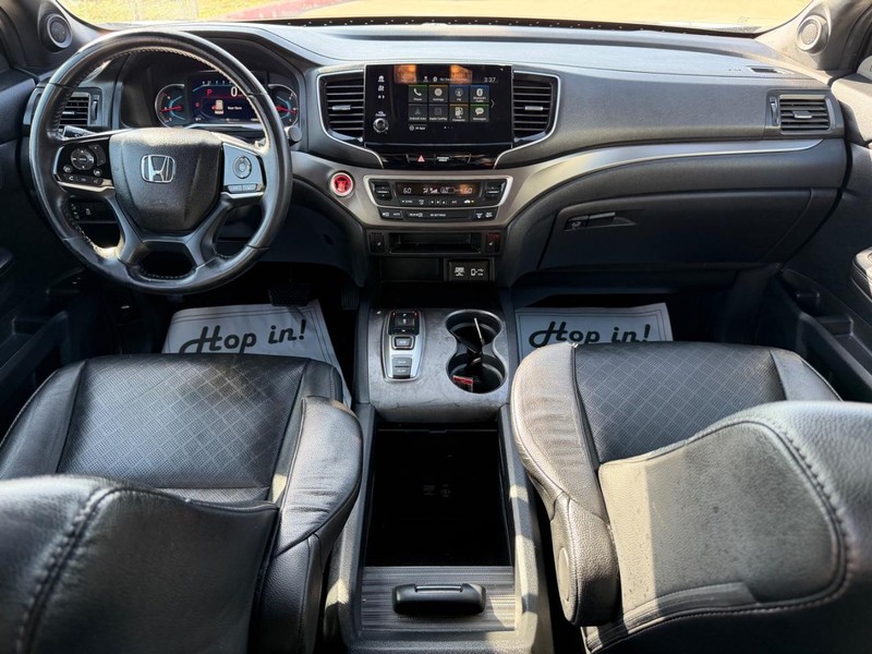 Honda Passport Vehicle Full-screen Gallery Image 20