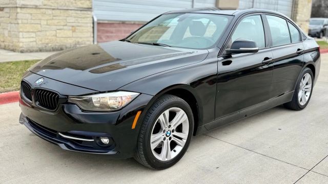 BMW 3 Series Vehicle Full-screen Gallery Image 02