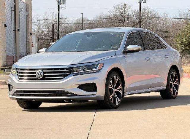 Volkswagen Passat Vehicle Full-screen Gallery Image 02