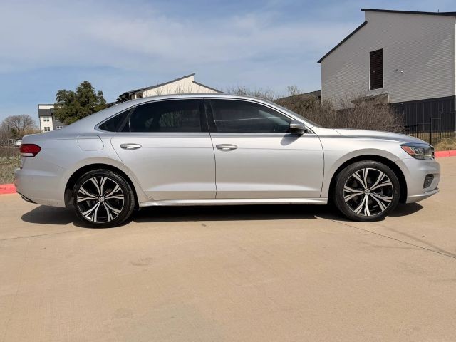 Volkswagen Passat Vehicle Full-screen Gallery Image 07