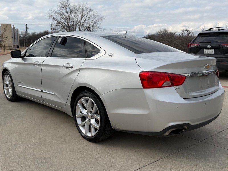 Chevrolet Impala Vehicle Full-screen Gallery Image 04