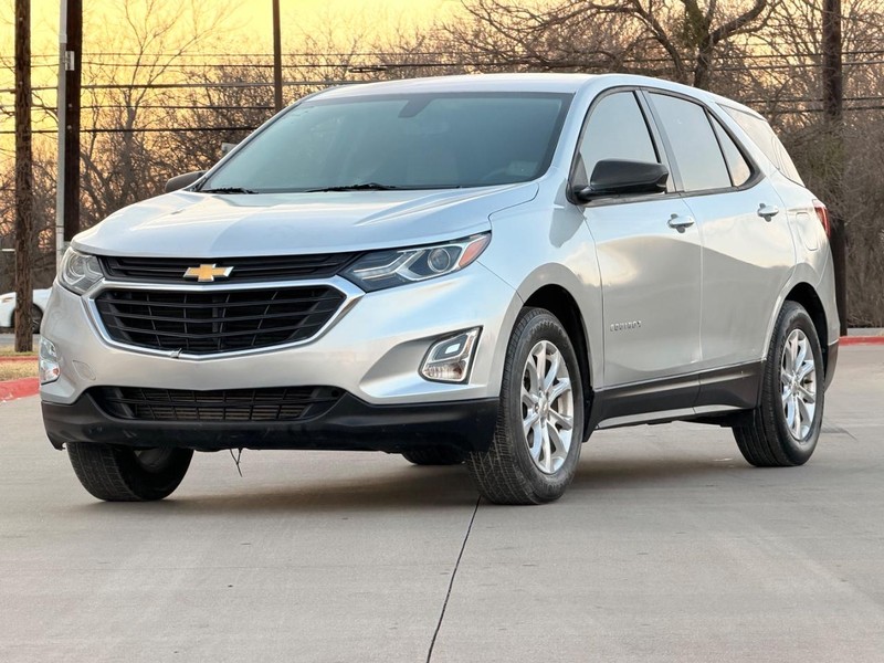 Chevrolet Equinox Vehicle Full-screen Gallery Image 02