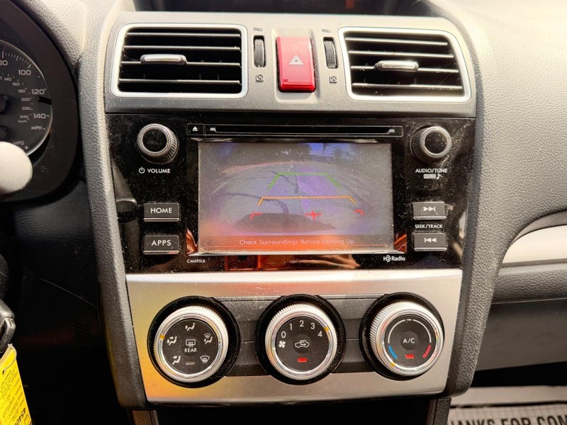 Subaru Impreza Sedan Vehicle Full-screen Gallery Image 15