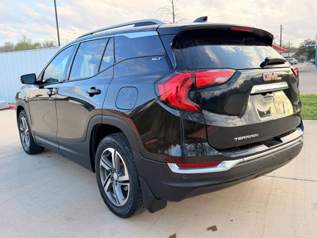 GMC Terrain Vehicle Full-screen Gallery Image 04