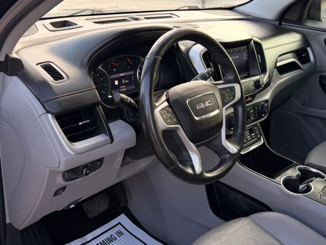 GMC Terrain Vehicle Full-screen Gallery Image 10