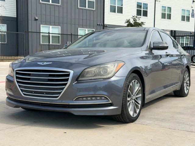 Hyundai Genesis Vehicle Full-screen Gallery Image 02