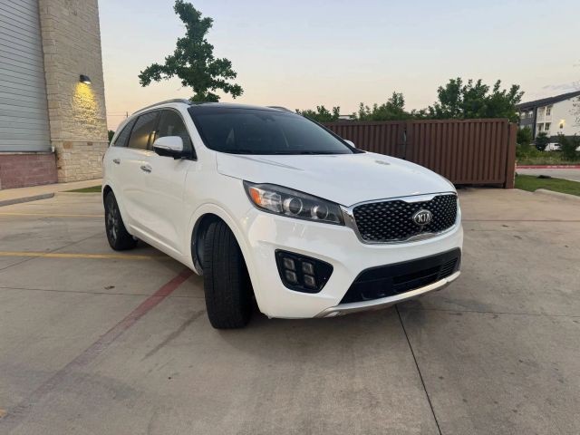 Kia Sorento Vehicle Full-screen Gallery Image 04