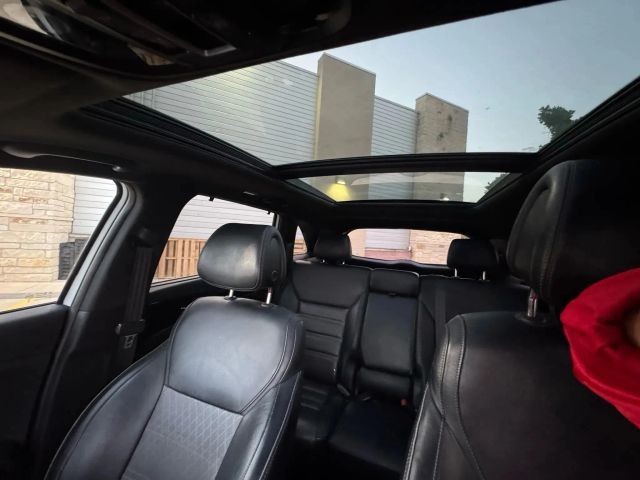 Kia Sorento Vehicle Full-screen Gallery Image 18