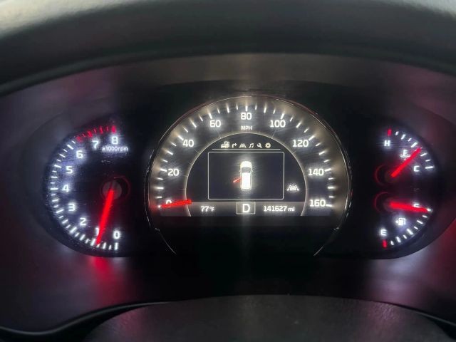 Kia Sorento Vehicle Full-screen Gallery Image 23