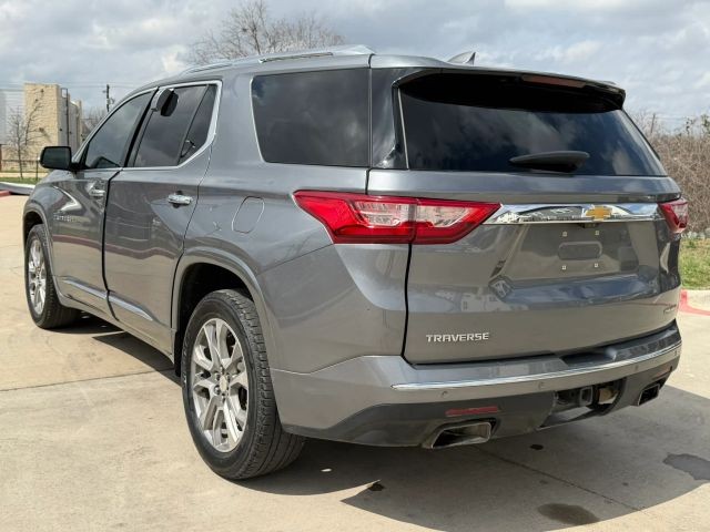 Chevrolet Traverse Vehicle Full-screen Gallery Image 04