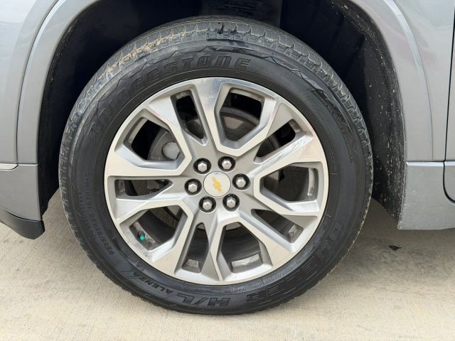 Chevrolet Traverse Vehicle Full-screen Gallery Image 22