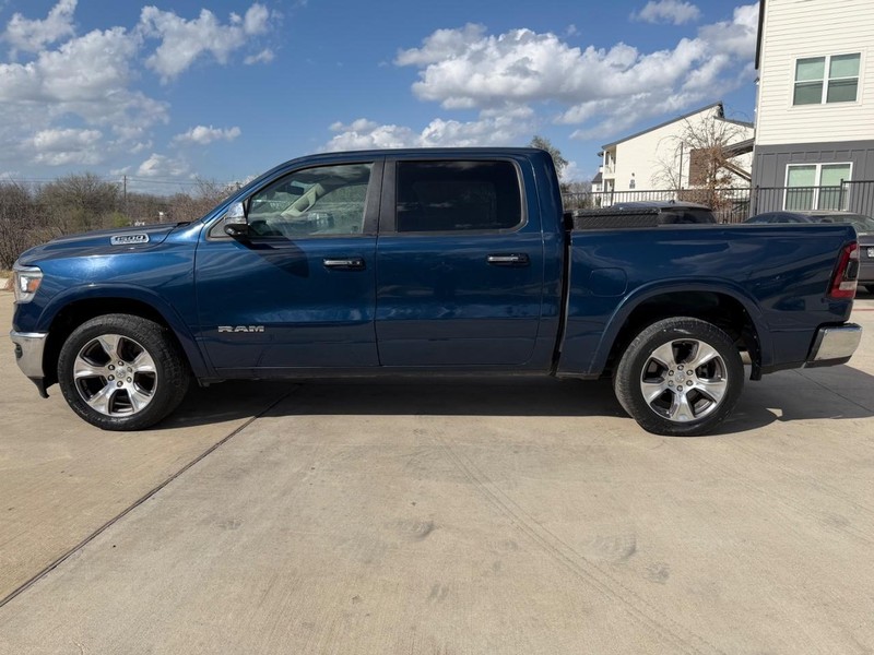 Ram 1500 Vehicle Full-screen Gallery Image 03