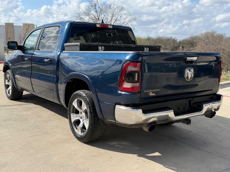 Ram 1500 Vehicle Full-screen Gallery Image 04