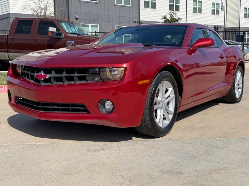 Chevrolet Camaro Vehicle Full-screen Gallery Image 02