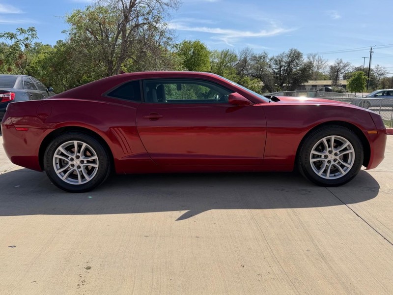 Chevrolet Camaro Vehicle Full-screen Gallery Image 07