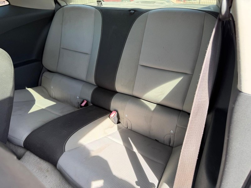 Chevrolet Camaro Vehicle Full-screen Gallery Image 15