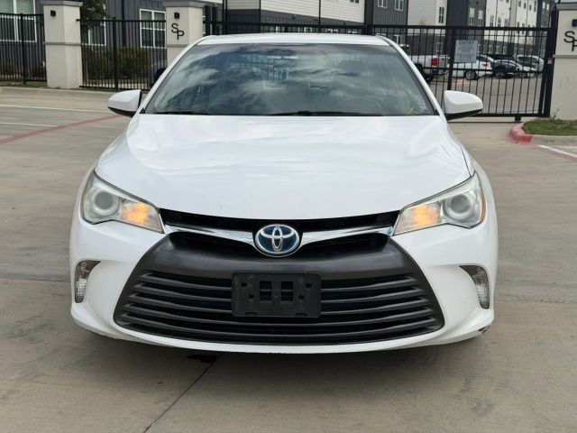 Toyota Camry Vehicle Full-screen Gallery Image 09