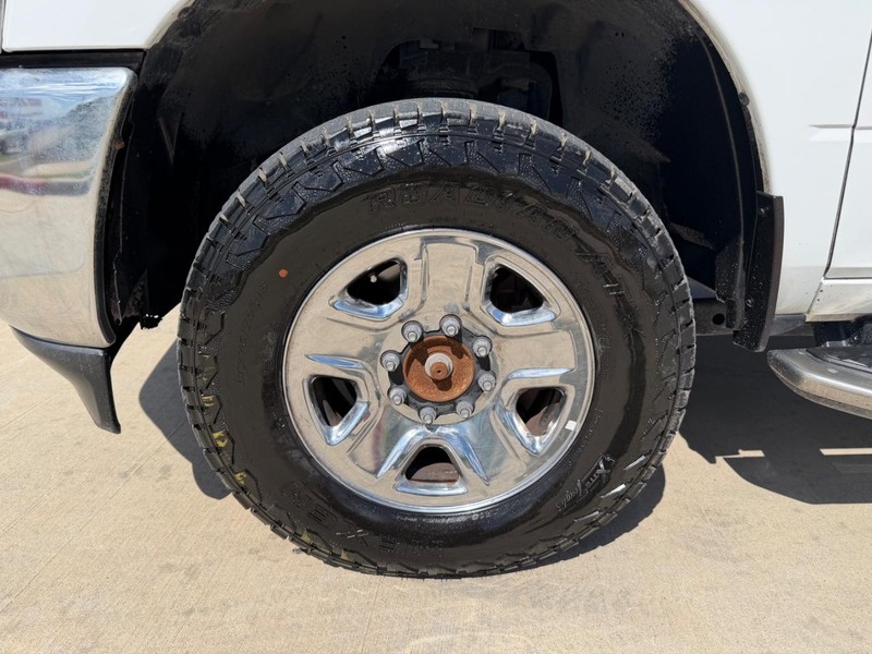 Ram 2500 Crew Vehicle Full-screen Gallery Image 25