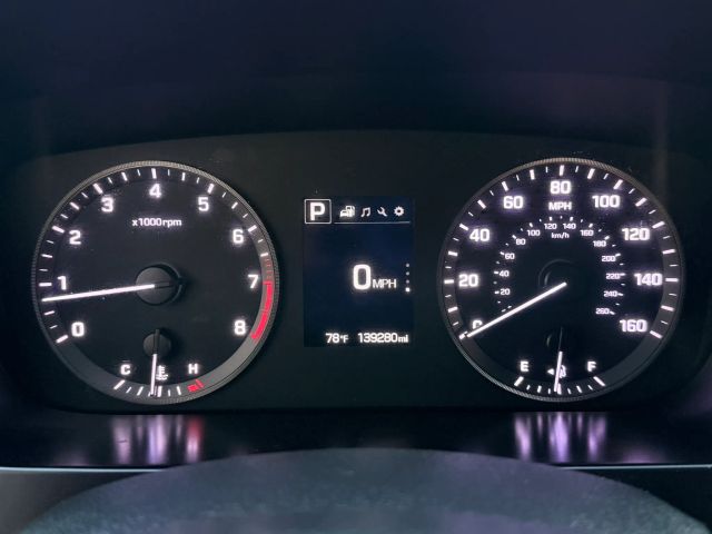 Hyundai Sonata Vehicle Full-screen Gallery Image 15