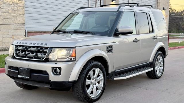 Land Rover LR4 Vehicle Full-screen Gallery Image 02