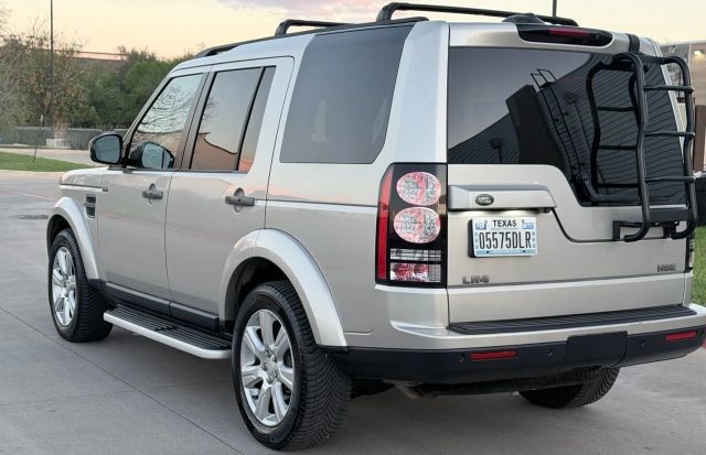 Land Rover LR4 Vehicle Full-screen Gallery Image 04