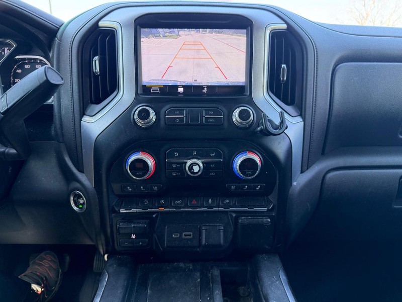 GMC Sierra 1500 Vehicle Full-screen Gallery Image 15