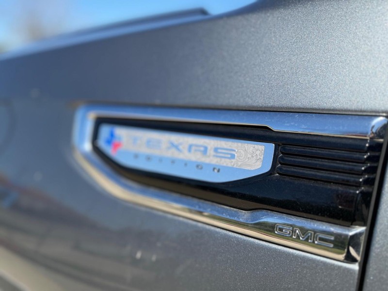 GMC Sierra 1500 Vehicle Full-screen Gallery Image 21