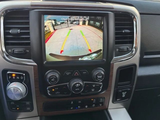 Ram 1500 Vehicle Full-screen Gallery Image 18