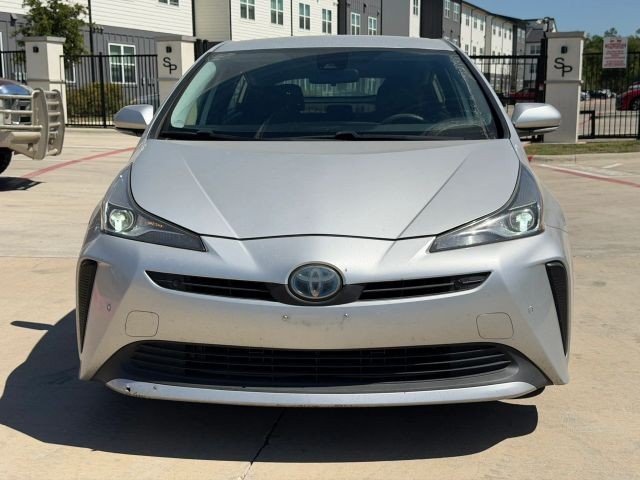 Toyota Prius Vehicle Full-screen Gallery Image 09