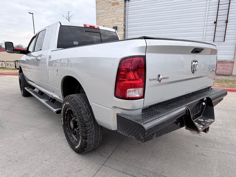 Ram 2500 Vehicle Full-screen Gallery Image 04