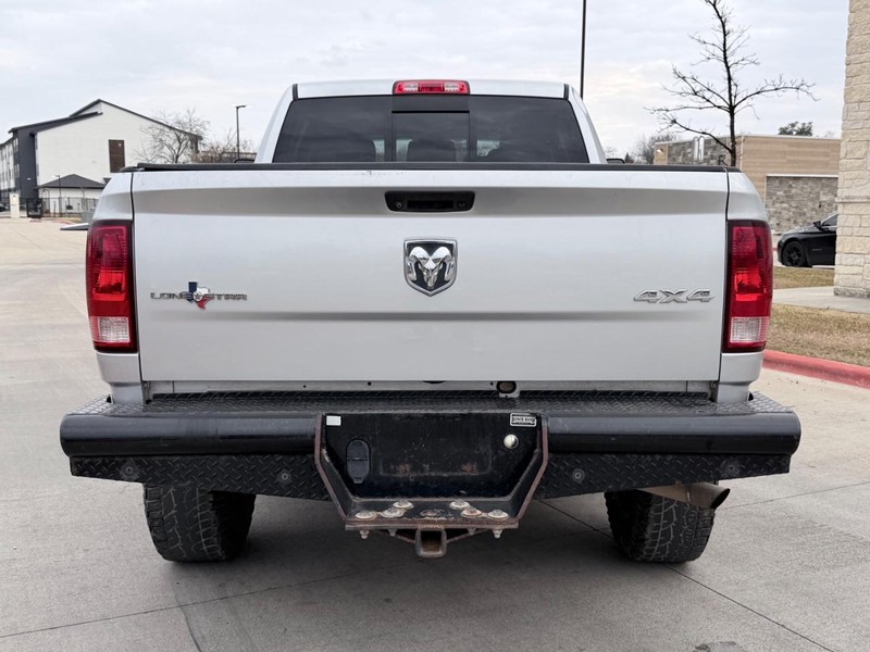 Ram 2500 Vehicle Full-screen Gallery Image 05