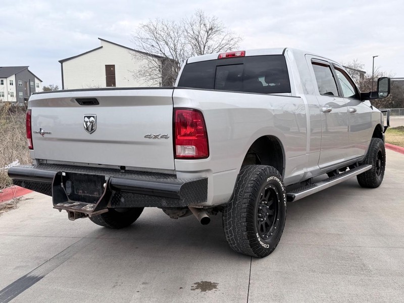 Ram 2500 Vehicle Full-screen Gallery Image 06