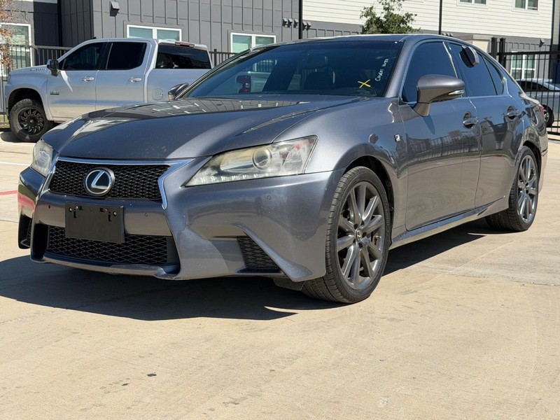 Lexus GS 350 Vehicle Full-screen Gallery Image 02