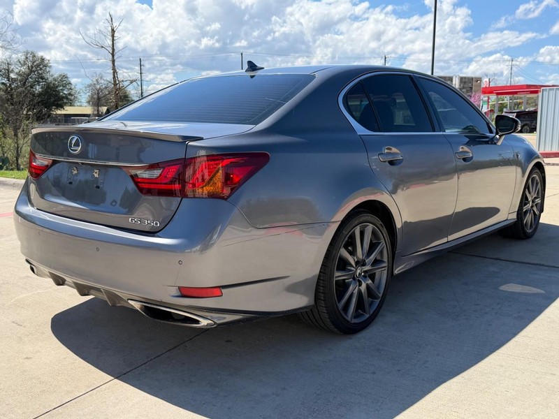 Lexus GS 350 Vehicle Full-screen Gallery Image 06
