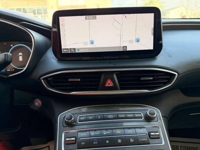 Hyundai Santa Fe Vehicle Full-screen Gallery Image 15