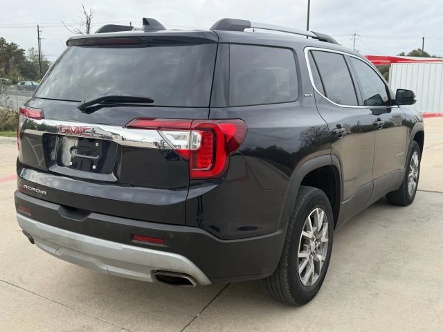 GMC Acadia Vehicle Full-screen Gallery Image 06