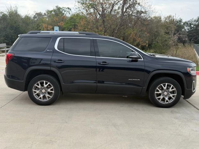 GMC Acadia Vehicle Full-screen Gallery Image 07