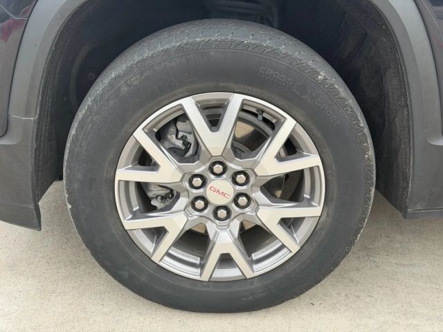 GMC Acadia Vehicle Full-screen Gallery Image 22