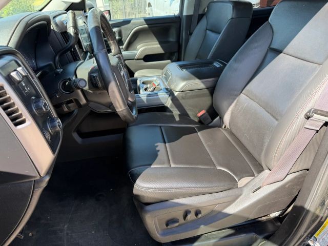 GMC Sierra 2500HD Vehicle Full-screen Gallery Image 12