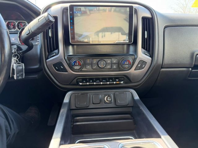 GMC Sierra 2500HD Vehicle Full-screen Gallery Image 14