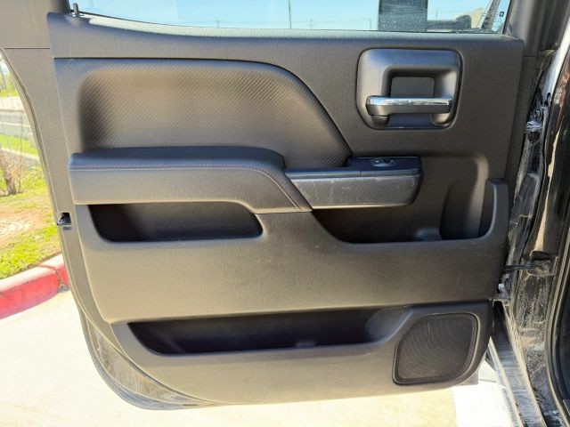 GMC Sierra 2500HD Vehicle Full-screen Gallery Image 16