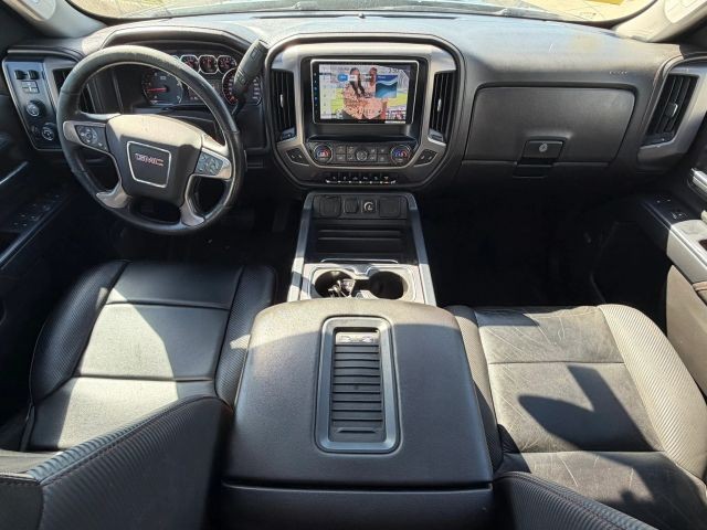 GMC Sierra 2500HD Vehicle Full-screen Gallery Image 19