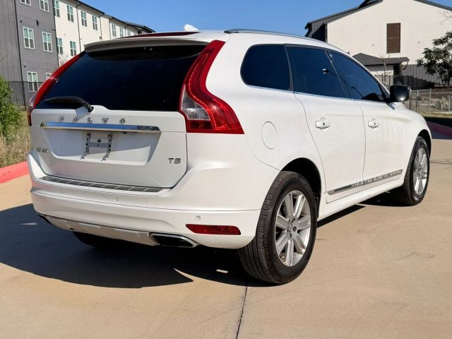 Volvo XC60 Vehicle Full-screen Gallery Image 06