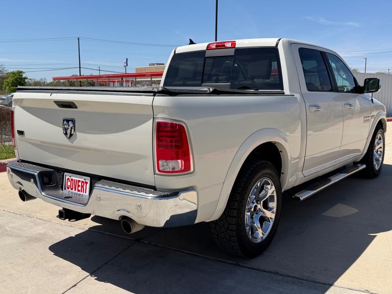 Ram 1500 Vehicle Full-screen Gallery Image 06